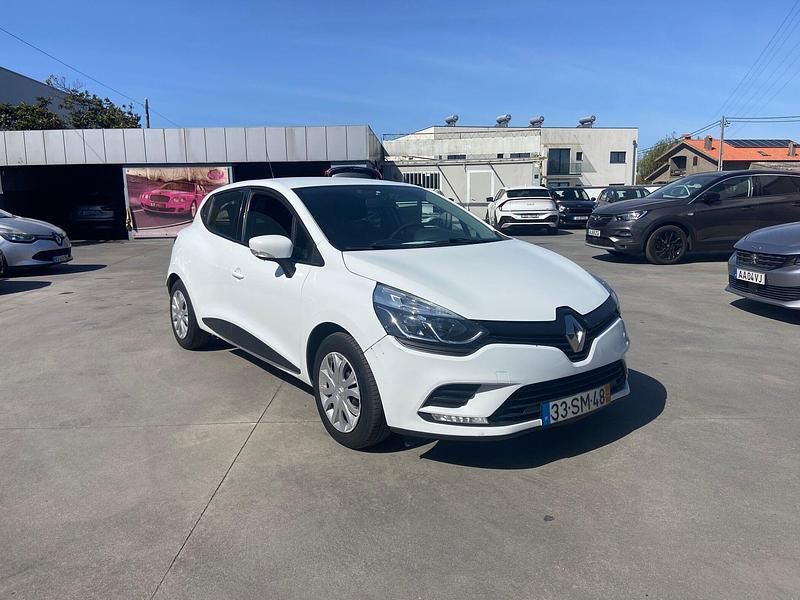 Branco Usado 2017 Renault Clio IV Zen | € 9.500 (Preço justo) - Imagem 1/4