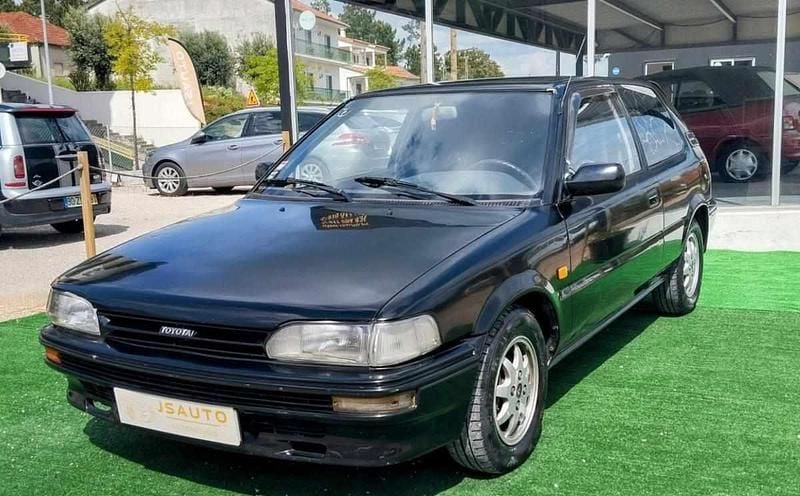 Preto Usado 1990 Toyota Corolla | € 1.500 - Imagem 1/4