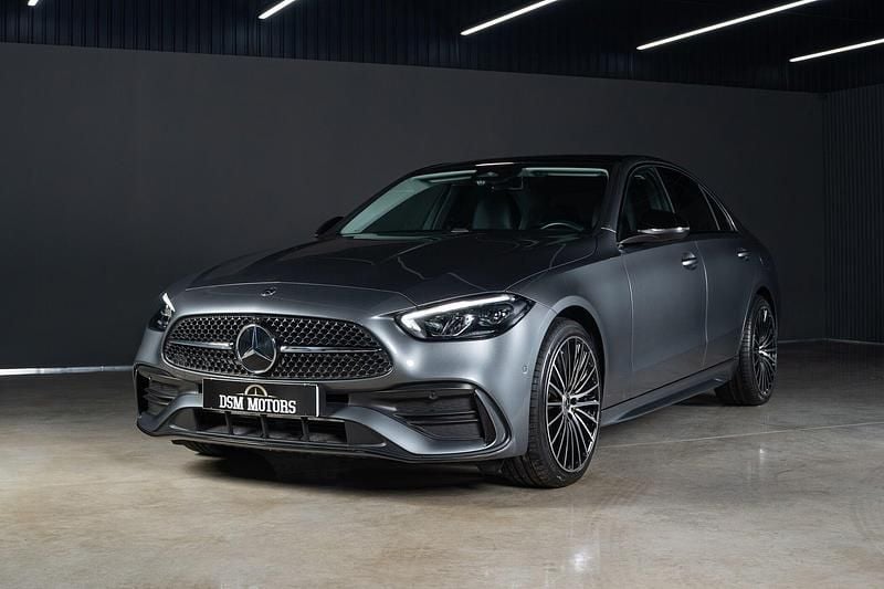 Usado Mercedes C300 AMG line 313 HP (230 kW) 2025 Cinza Sedan