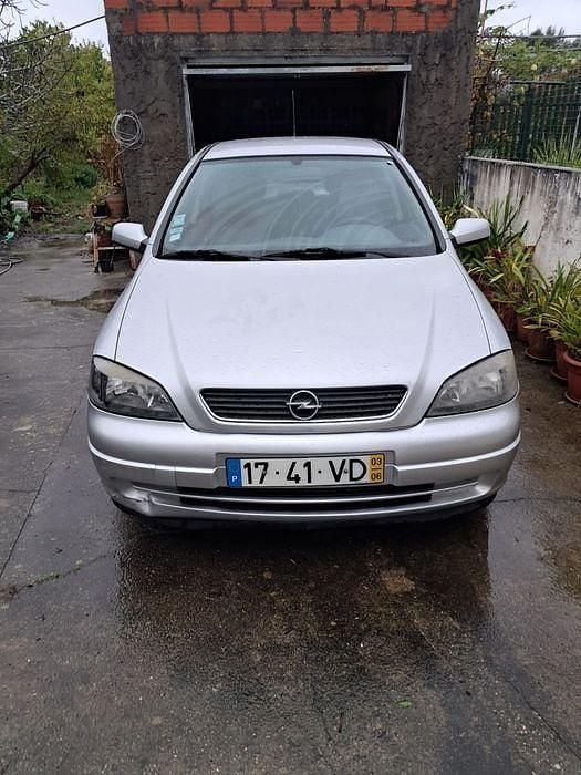 Usado 2003 Opel Astra Sedan | € 2.300 (Preço justo) - Imagem 1/4