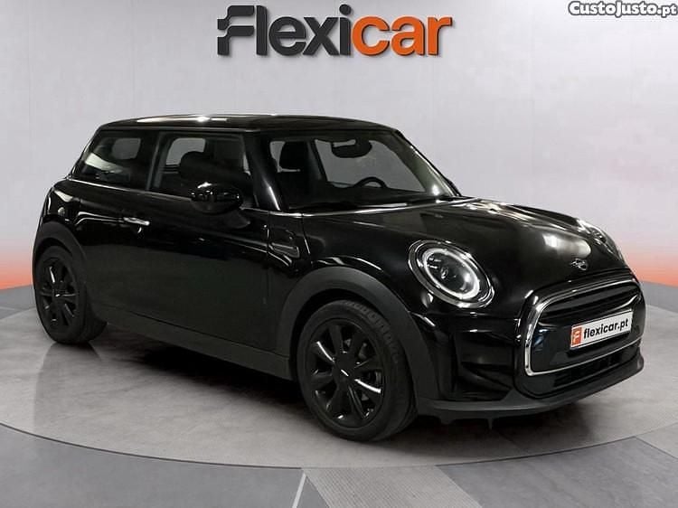Usado Mini ONE 102 HP (75 kW) 2022 Preto Citadino