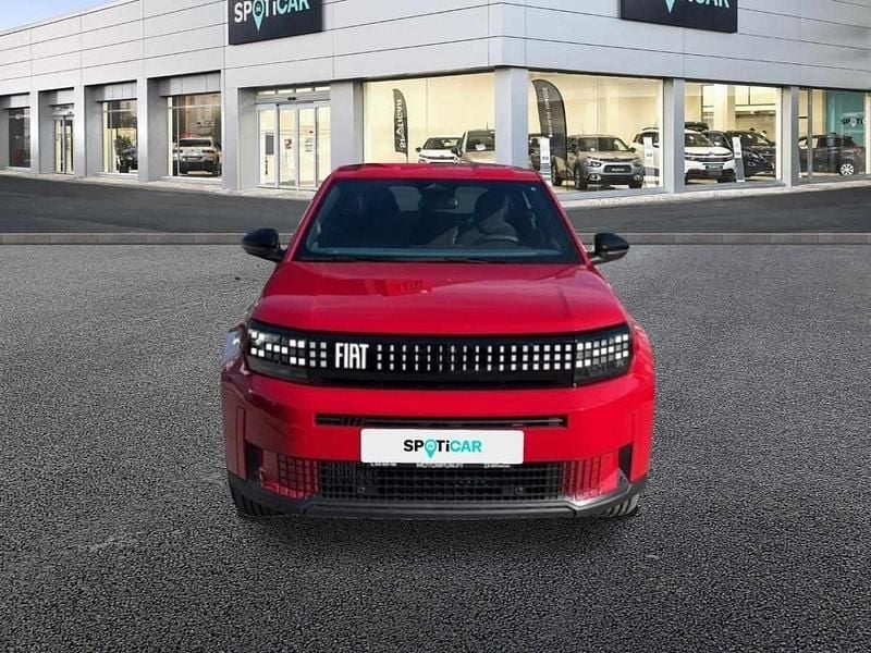 Usado Fiat Grande Panda Icon 101 HP (74 kW) 2025 Vermelho Citadino