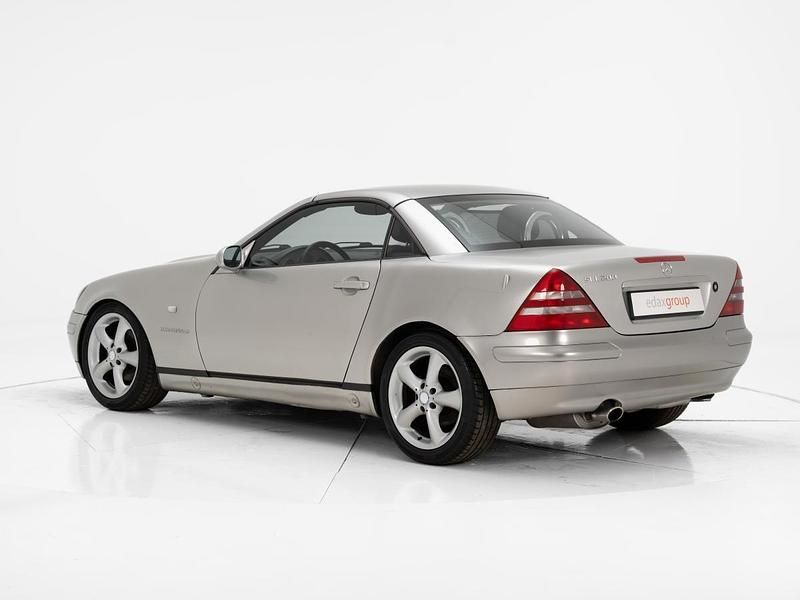 Usado Mercedes 200 136 HP (100 kW) 1998 Cinzento