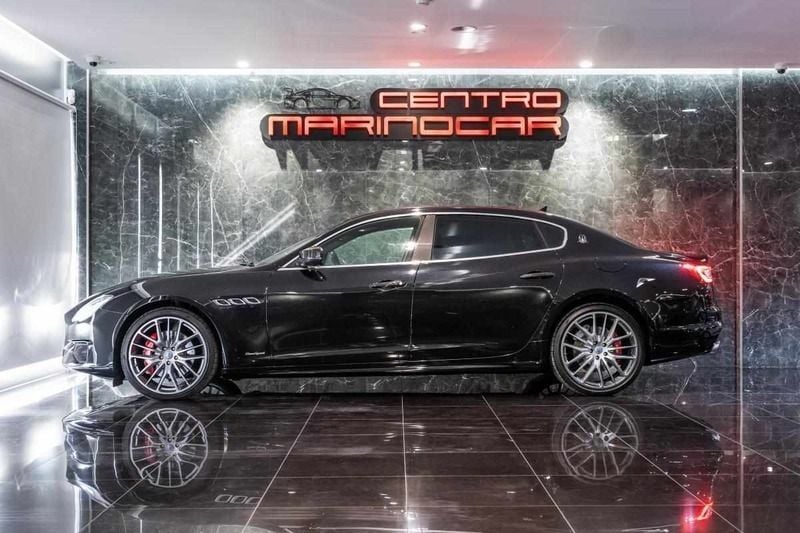 Preto Usado 2018 Maserati Quattroporte Sedan | € 63.000 - Imagem 1/4