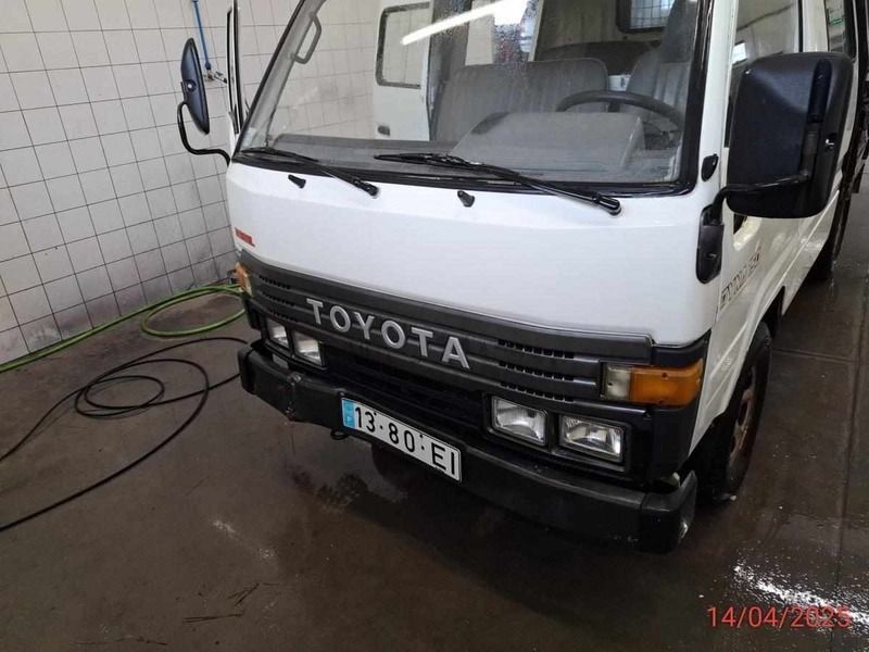 Branco Usado 1994 Toyota Dyna Pickup | € 7.200 - Imagem 1/4