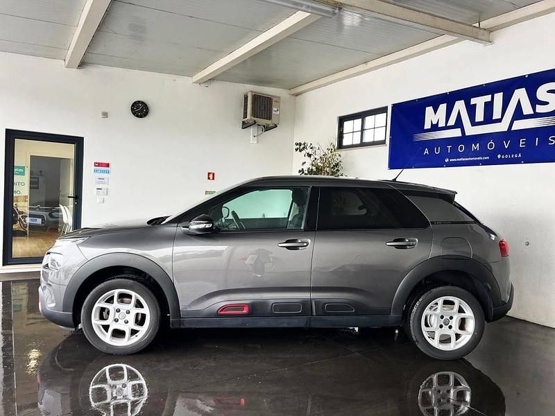 Usado Citroën C4 Cactus 110 HP (80 kW) 2019 Cinzento Citadino