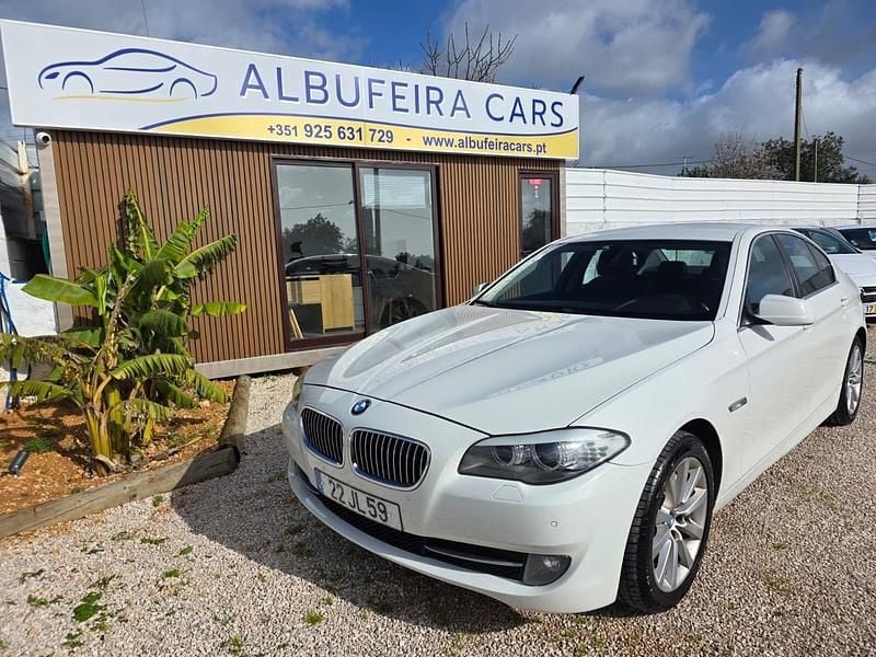 Usado BMW 525 204 HP (150 kW) 2010 Branco Sedan