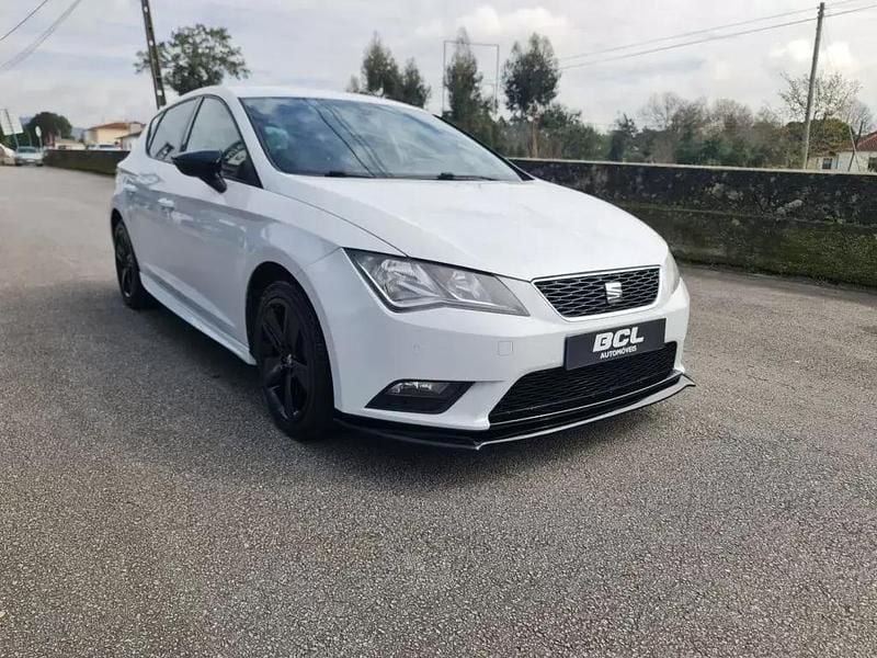 Branco Usado 2013 Cupra Leon Citadino | € 13.990 - Imagem 1/4