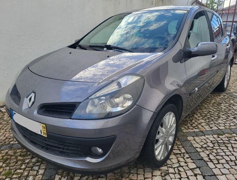 Usado 2008 Renault Clio III Sedan | € 4.350 (Preço justo) - Imagem 1/4