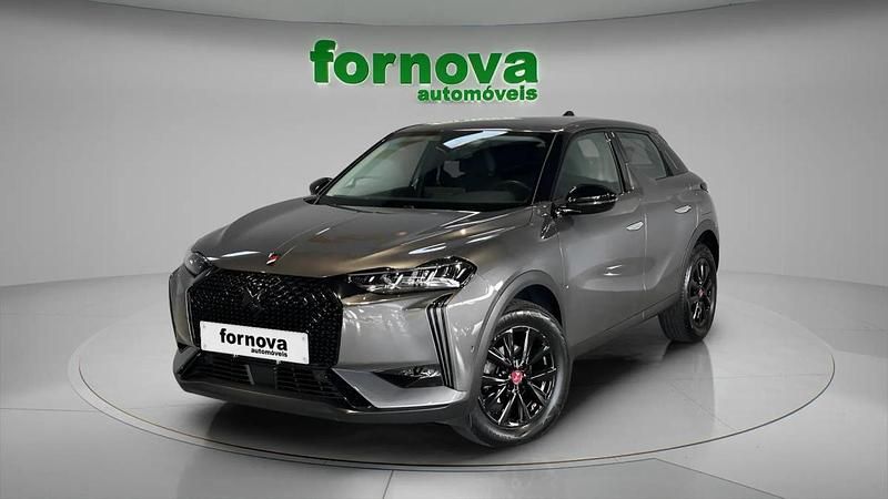 Usado DS Automobiles DS3 Performance 102 HP (75 kW) 2023 Cinza