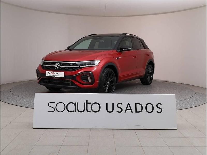 Vermelho escuro metalizado Usado 2024 VW T-Roc R-line SUV | € 31.990 (Preço justo) - Imagem 1/4