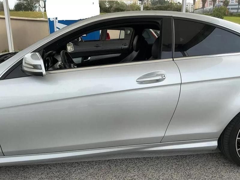 Usado Mercedes C250 204 HP (150 kW) 2012 Cinza prata Coupé