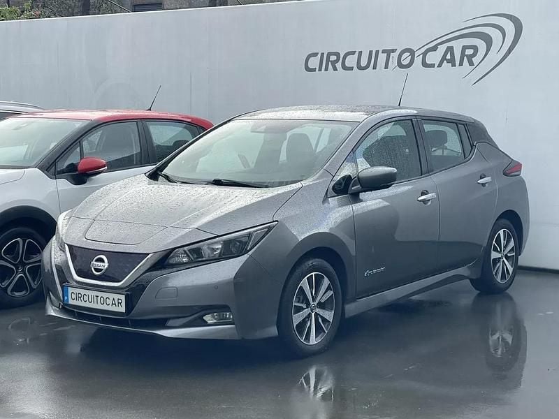 Cinzento Usado 2019 Nissan Leaf Acenta Citadino | € 13.250 (Preço justo) - Imagem 1/2