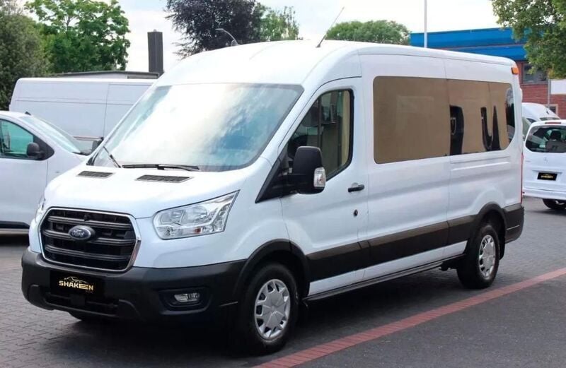 Branco Usado 2021 Ford Transit Trend Carrinha | € 32.990 - Imagem 1/4