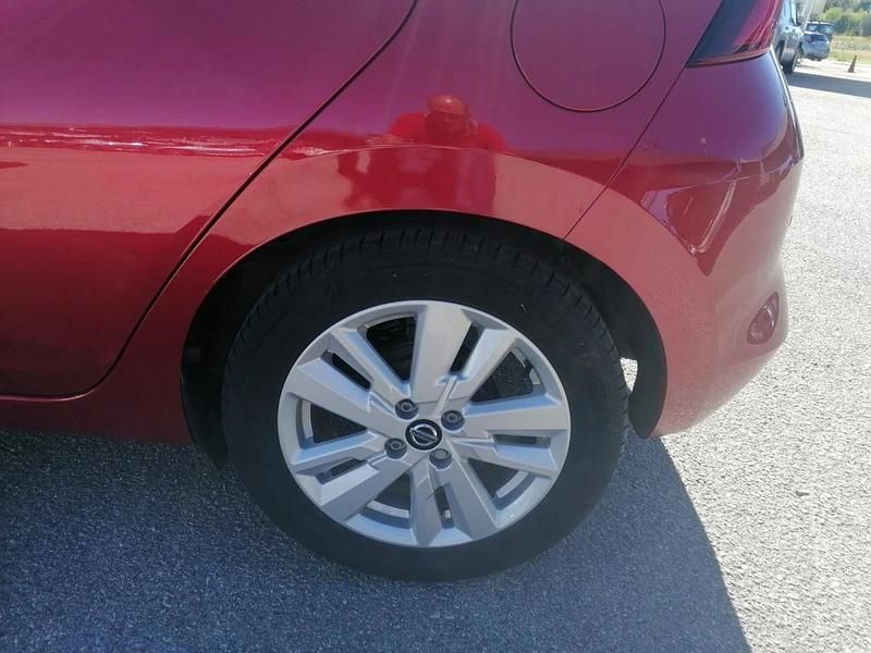 Usado Nissan Micra Acenta 100 HP (73 kW) 2020 Vermelho Citadino