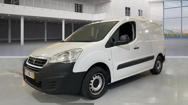 Branco Usado 2018 Peugeot Partner Monovolume | € 10.980 (Super Preço) - Imagem 1/4