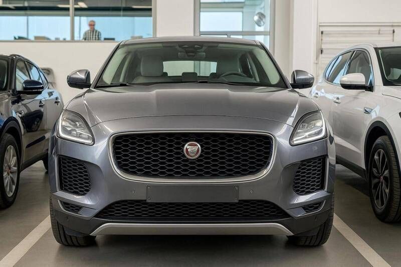 Cinza Usado 2019 Jaguar E-Pace R-Dynamic SUV | € 27.000 (Preço justo) - Imagem 1/4