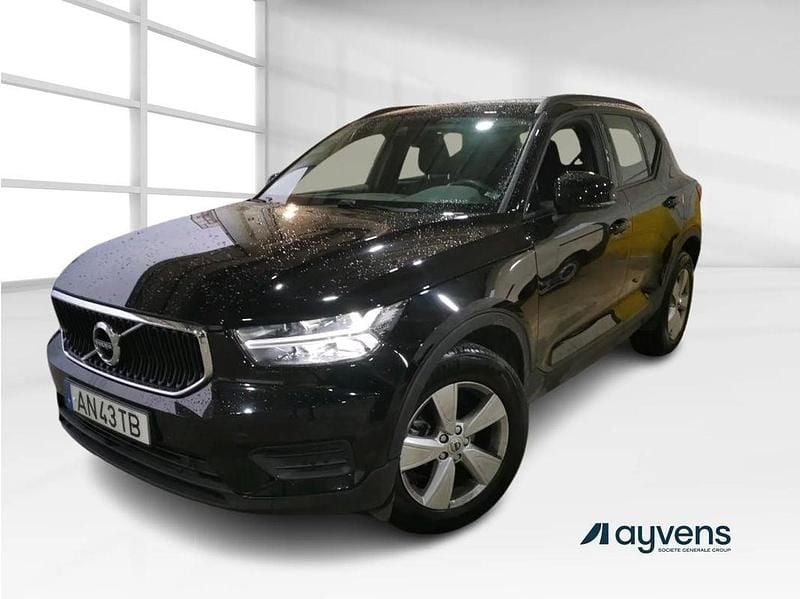 Preto Usado 2022 Volvo XC40 Momentum SUV | € 25.600 (Super Preço) - Imagem 1/4