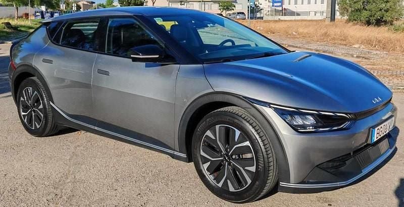 Cinzento Usado 2022 Kia EV6 4 SUV | € 30.900 (Super Preço) - Imagem 1/4