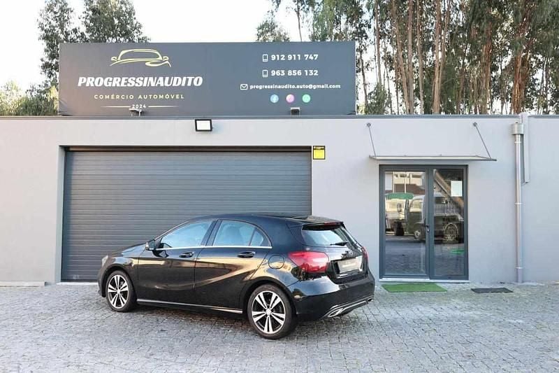 Usado Mercedes A180 109 HP (80 kW) 2016 Preto Citadino