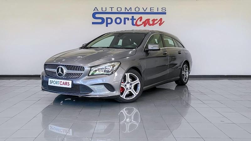 Cinza Usado 2016 Mercedes CLA200 Shooting Brake AMG line Carrinha | € 18.500 (Caro) - Imagem 1/4