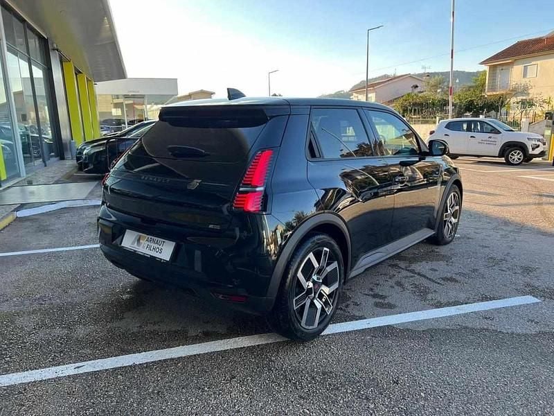 Usado Renault 5 E-Tech 89 kW (122 HP) 2025 Preto