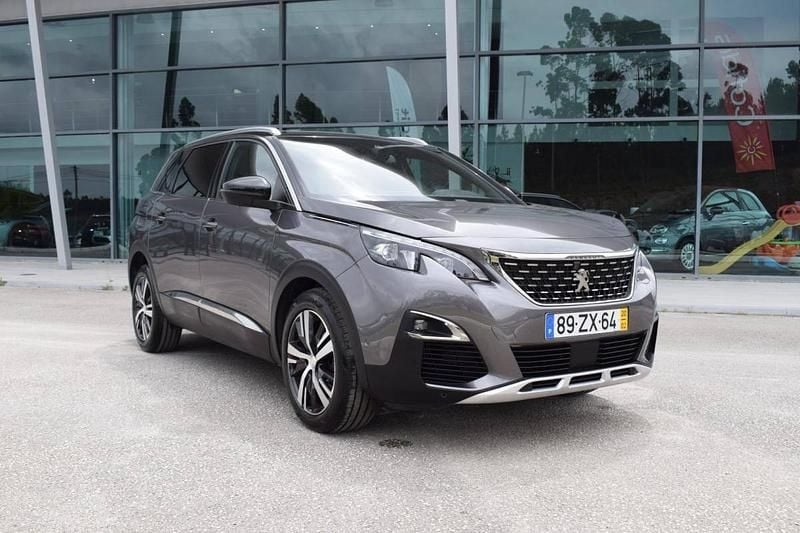 Usado Peugeot 5008 130 HP (95 kW) 2020 Cinzento Monovolume