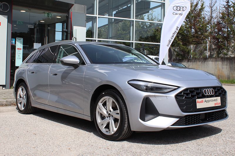 Cinzento Usado 2025 Audi A5 Coupé | € 52.990 (Preço elevado) - Imagem 1/4