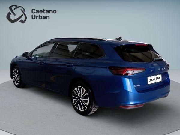 Azul Usado 2024 Skoda Superb | € 36.500 - Imagem 1/2