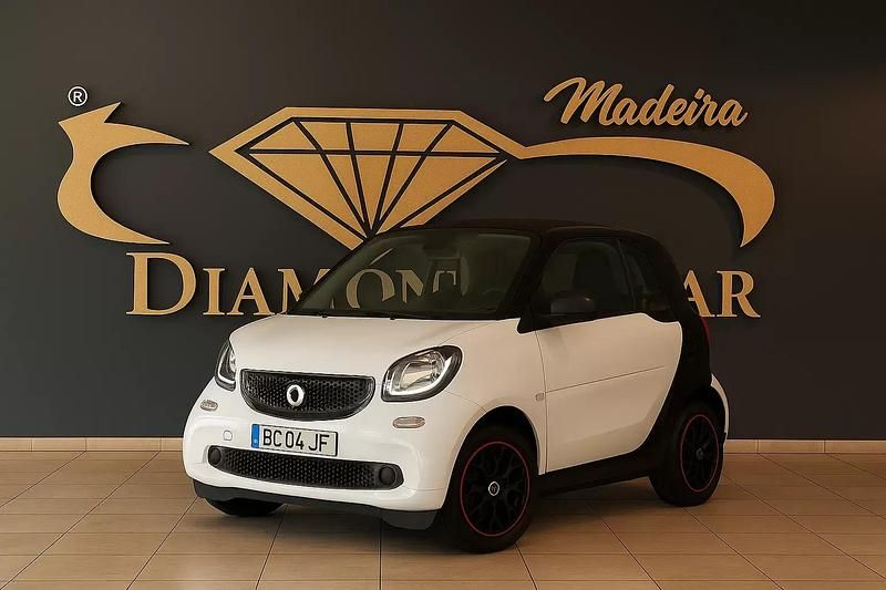 Branco Usado 2019 Smart ForTwo Electric Drive Coupé | € 14.900 - Imagem 1/4