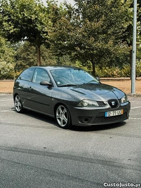 Cinza Usado 2003 Seat Ibiza Sport | € 6.900 (Preço justo) - Imagem 1/1