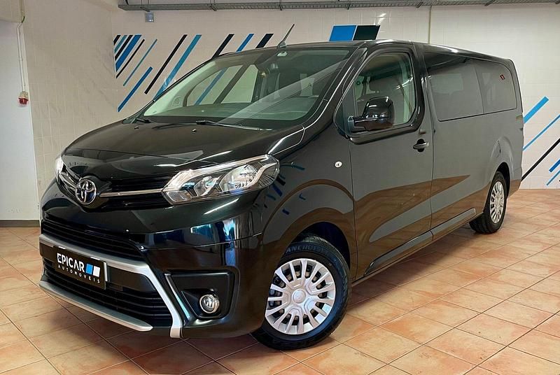Preto Usado 2022 Toyota Proace Verso Comfort Carrinha | € 29.990 (Caro) - Imagem 1/4