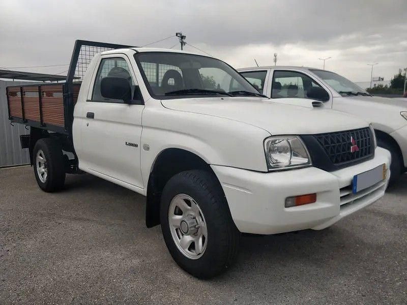 Branco Usado 2002 Mitsubishi L200 Pickup | € 16.800 (Preço elevado) - Imagem 1/1