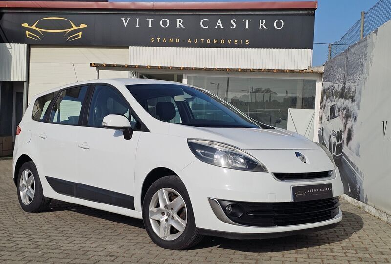 Branco Usado 2012 Renault Scénic III Dynamique Monovolume | € 9.990 (Preço elevado) - Imagem 1/4