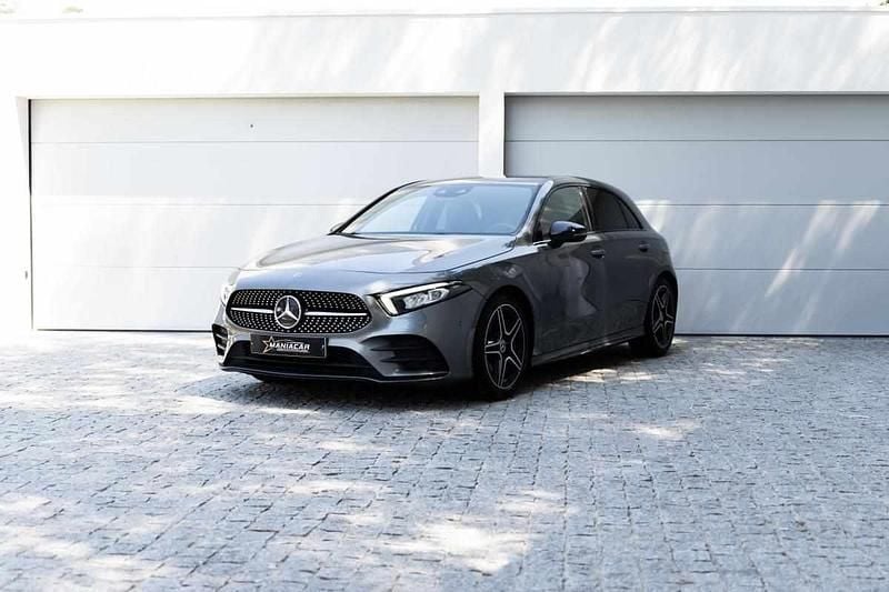 Cinzento Usado 2020 Mercedes A180 | € 27.500 (Preço justo) - Imagem 1/4