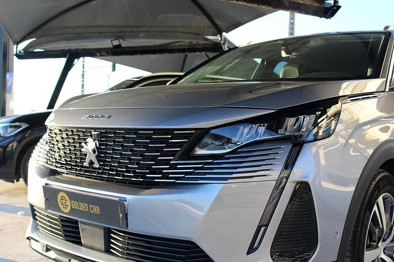 Cinza Usado 2021 Peugeot 3008 Allure SUV | € 23.000 (Bom preço) - Imagem 1/4