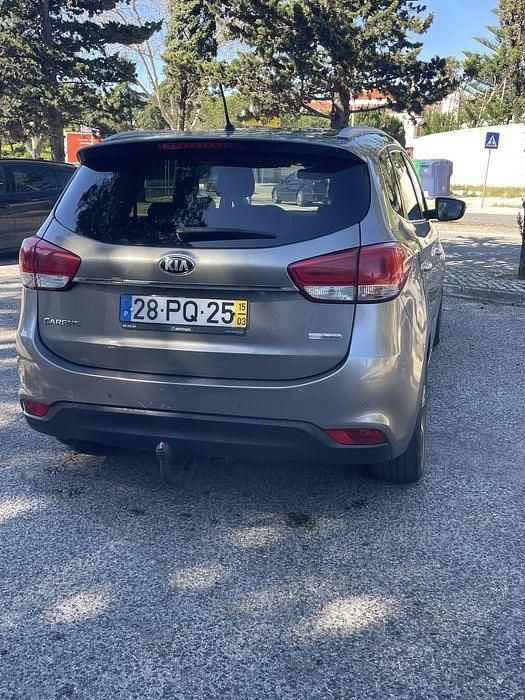 Usado Kia Carens 136 HP (100 kW) 2015 Monovolume