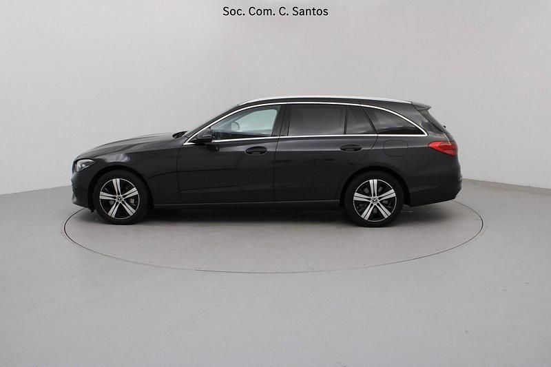 Usado Mercedes C300 Avantgarde 197 HP (144 kW) 2024 Cinza Carrinha