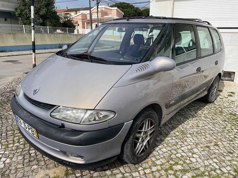 Usado 2000 Renault Grand Espace Monovolume | € 1.000 - Imagem 1/4