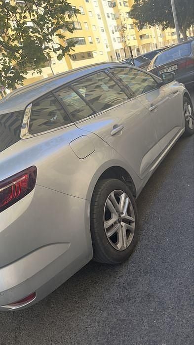 Usado 2017 Renault Mégane IV Sedan | € 12.000 (Preço justo) - Imagem 1/4
