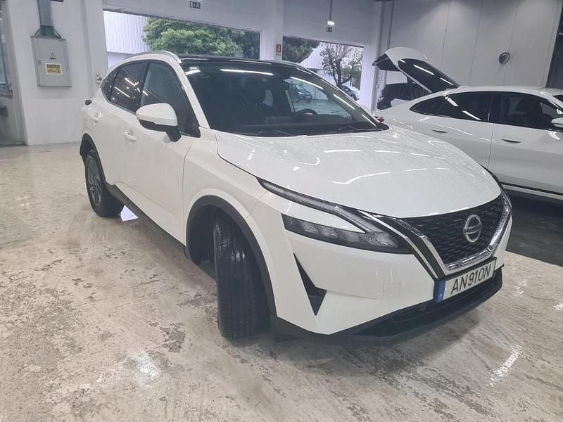 Usado Nissan Qashqai Acenta 140 HP (102 kW) 2022 Branco SUV