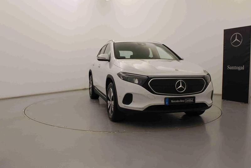 Branco Usado 2023 Mercedes EQA250+ Edition SUV | € 39.990 (Preço justo) - Imagem 1/4
