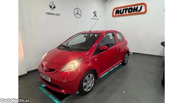 Vermelho Usado 2006 Toyota Aygo Citadino | € 4.750 (Preço justo) - Imagem 1/1