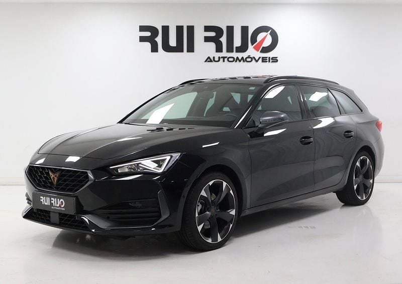 Usado Cupra Leon 150 HP (110 kW) 2024 Preto Carrinha