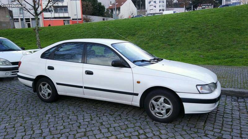 Toyota carina e 1992