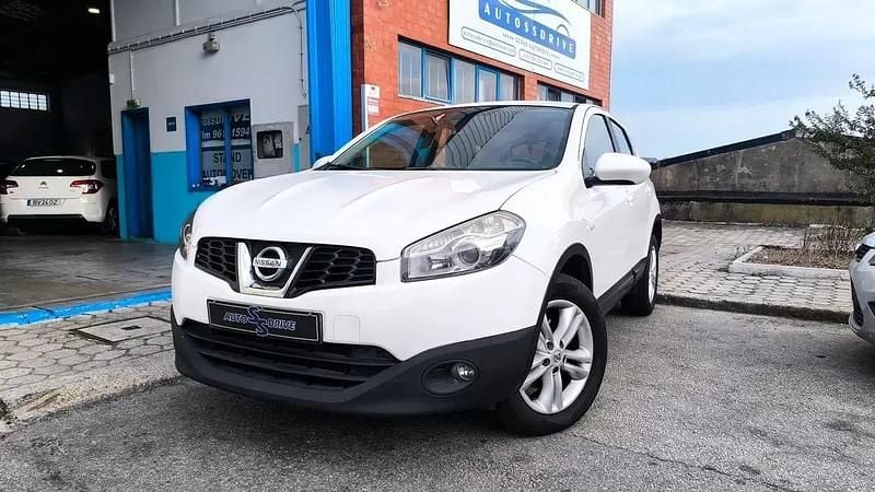 Branco Usado 2010 Nissan Qashqai Acenta SUV | € 7.900 (Preço justo) - Imagem 1/4