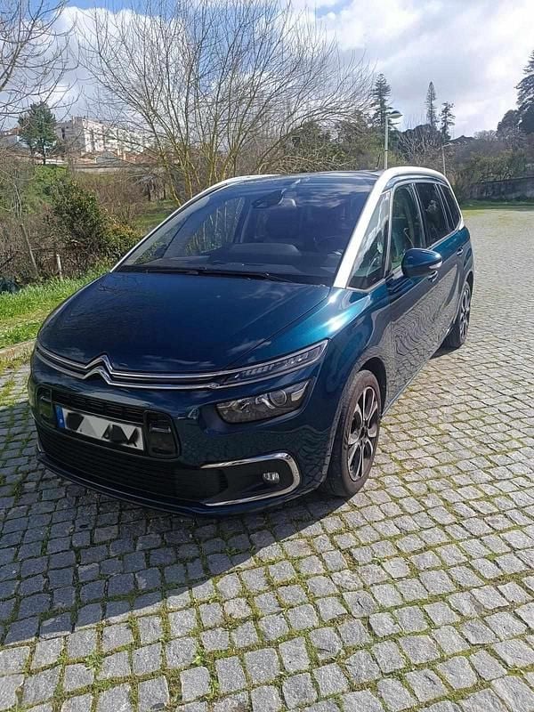 Usado Citroën C4 Picasso 131 HP (96 kW) 2020 Verde Monovolume