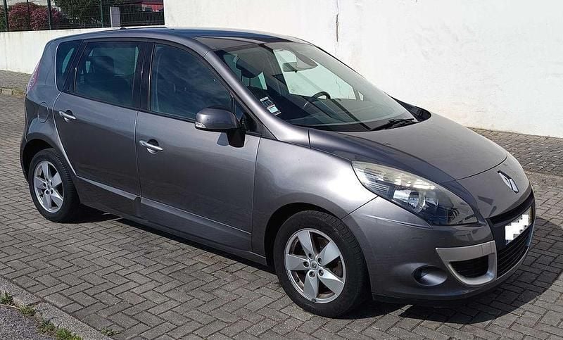 Usado 2011 Renault Scénic III Monovolume | € 6.900 - Imagem 1/4