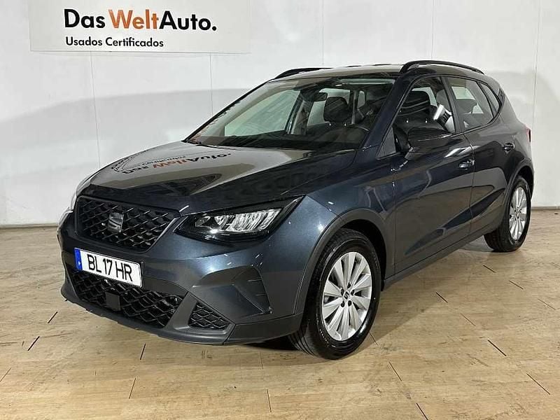 Cinzento Usado 2024 Seat Arona SUV | € 20.690 (Preço justo) - Imagem 1/4