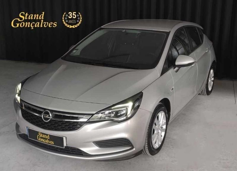 Cinza Usado 2019 Opel Astra Citadino | € 13.990 (Preço justo) - Imagem 1/4